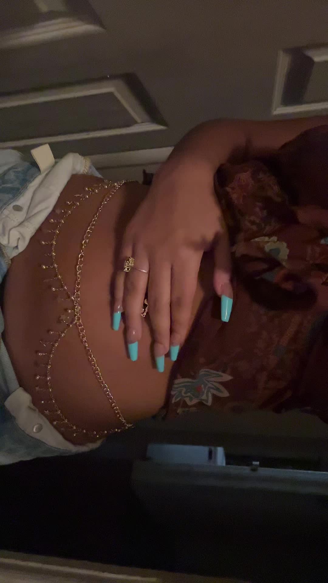 @briah 🦄💚