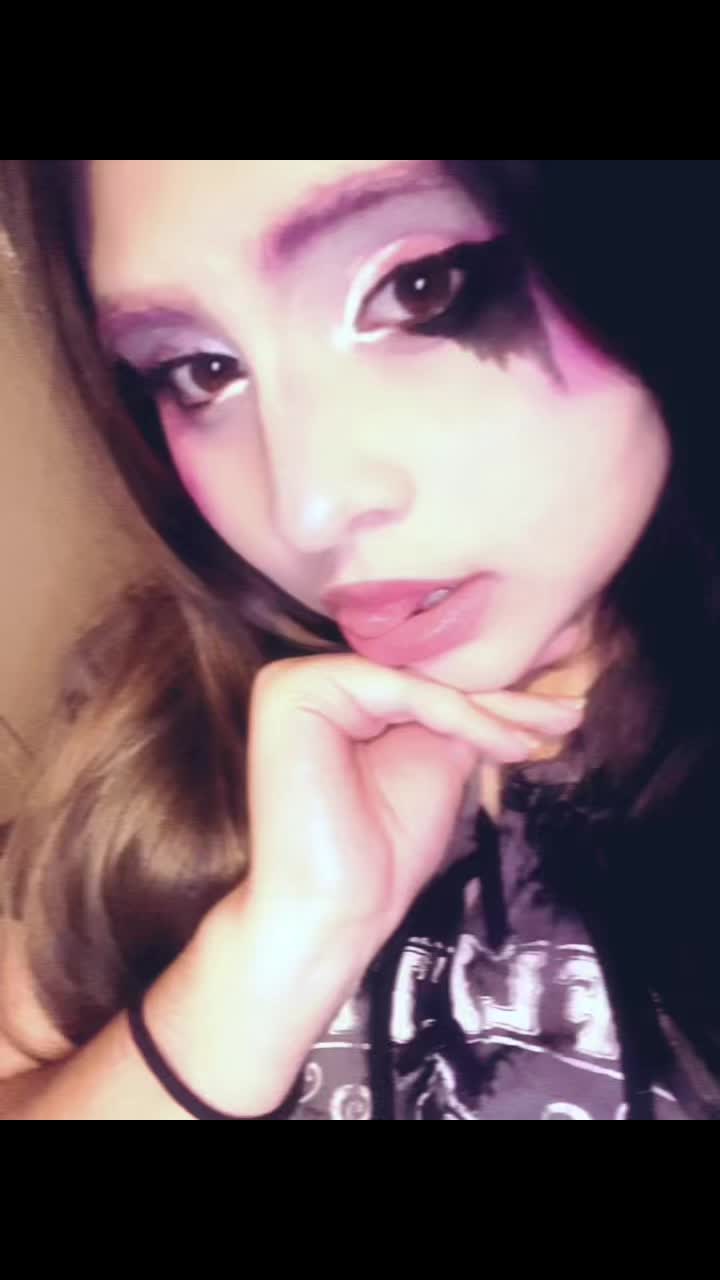 @𖣂︎