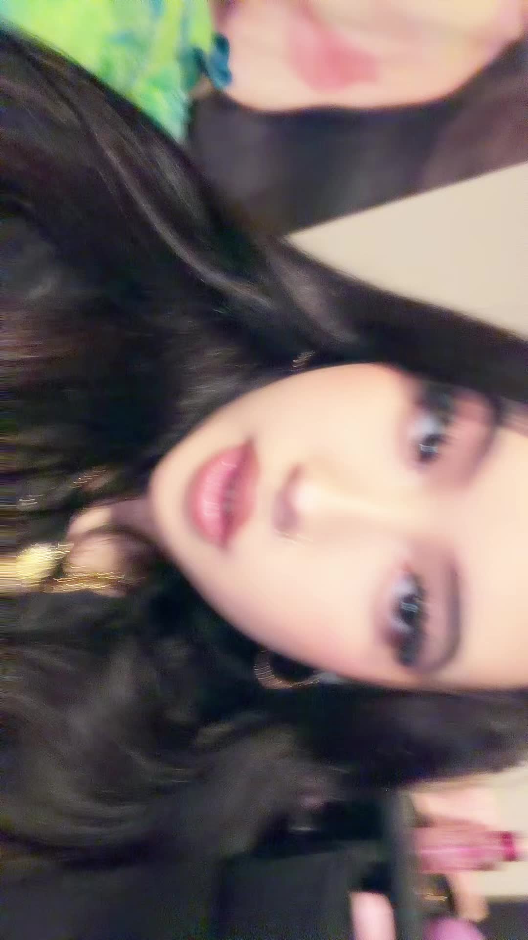 @Mezmariah