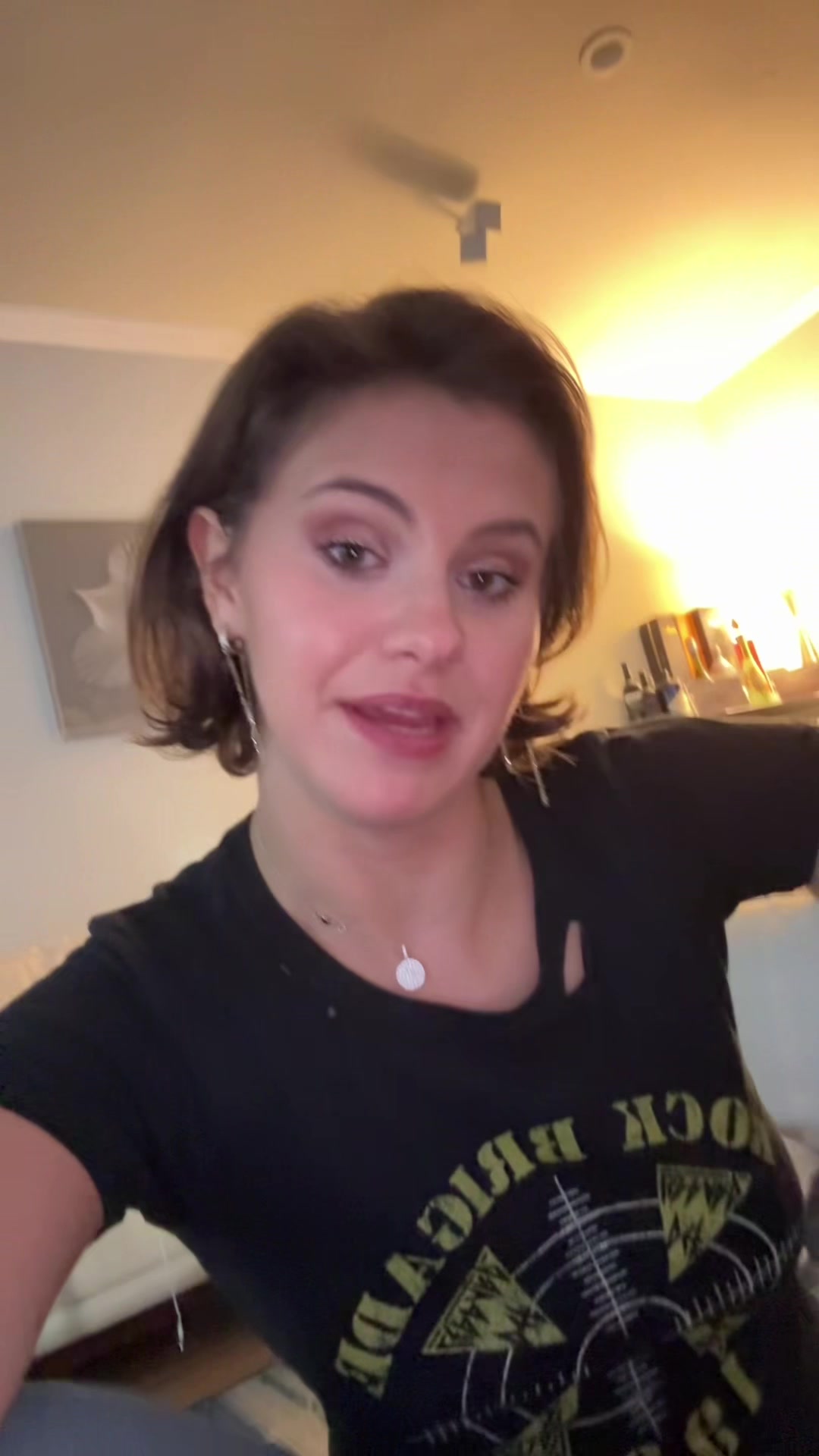 @Elina