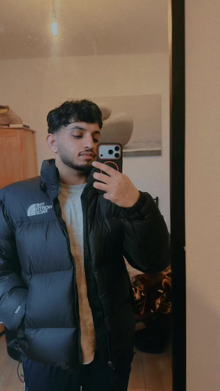 @NaVed_🇬🇧🇵🇰