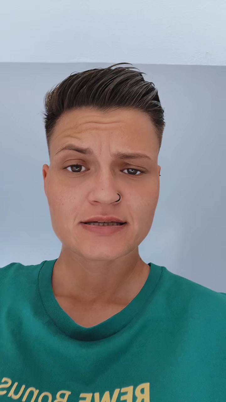 @Jasmiin 🦋🩶