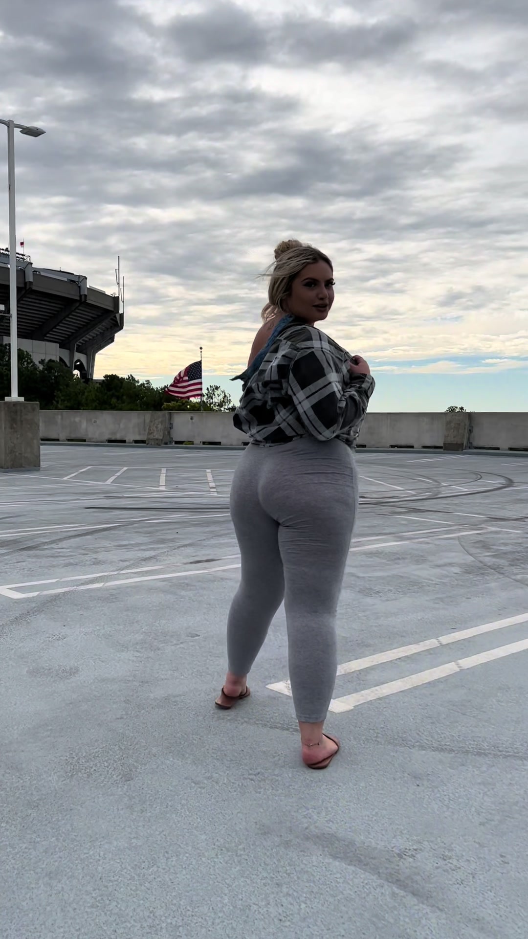 @𝒎𝒂𝒏𝒅𝒚 𝒙𝒐