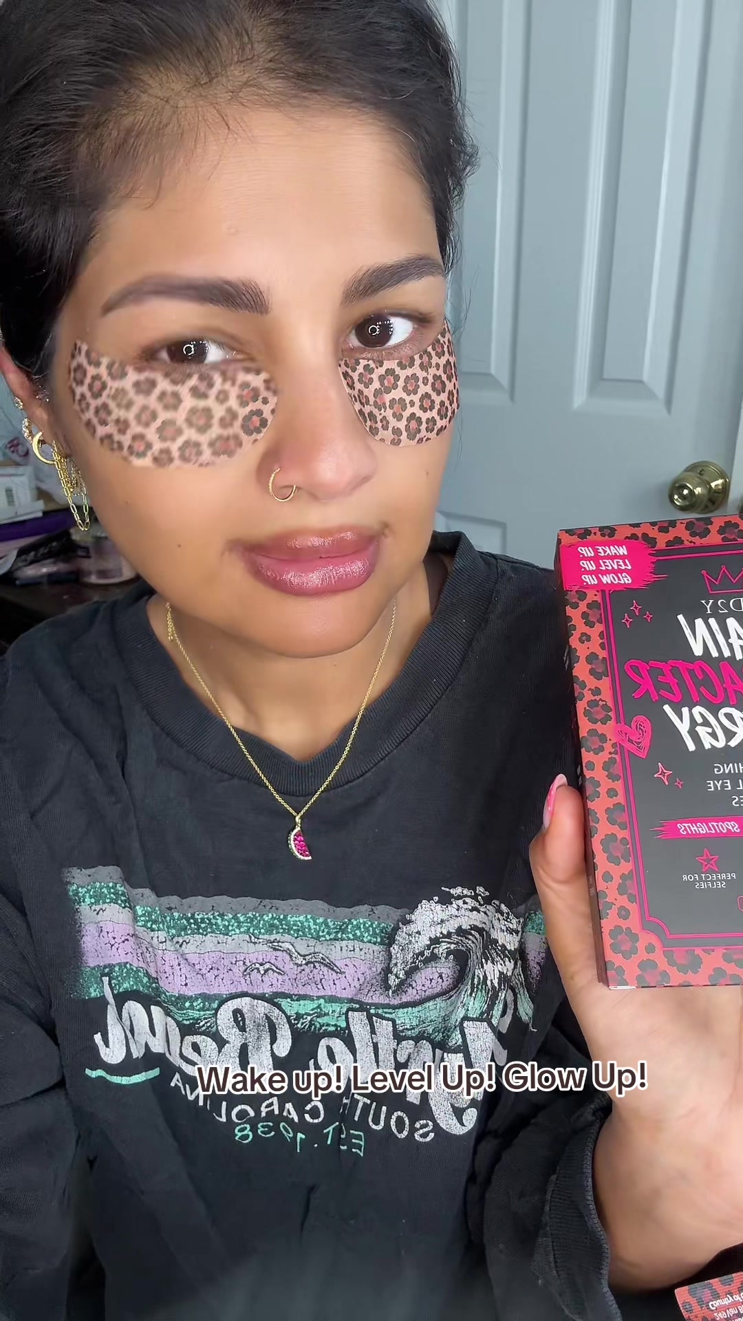 @MakeupLaveena