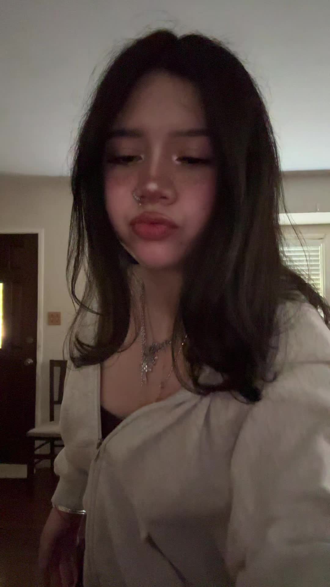 @Aní