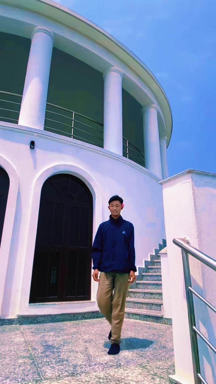 @Pimukh Saam✨