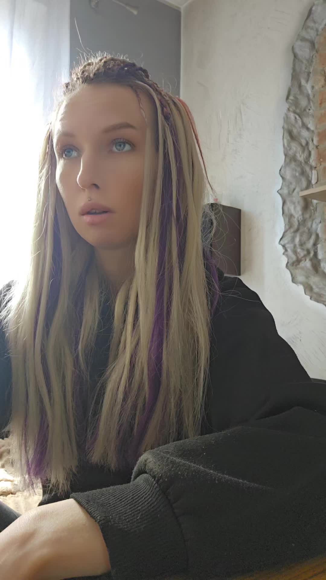 @Isia Iśka