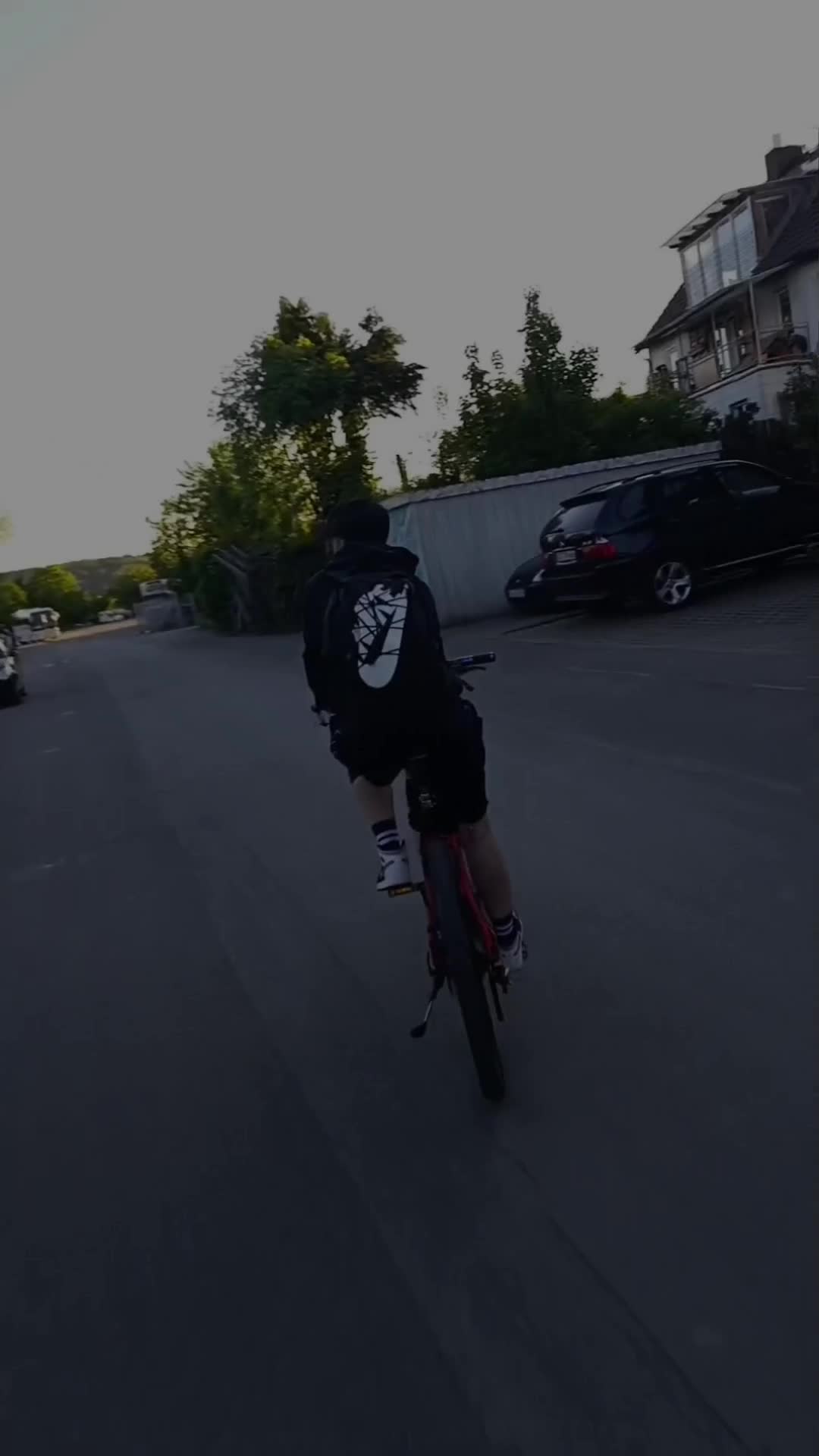 @Kingslowly