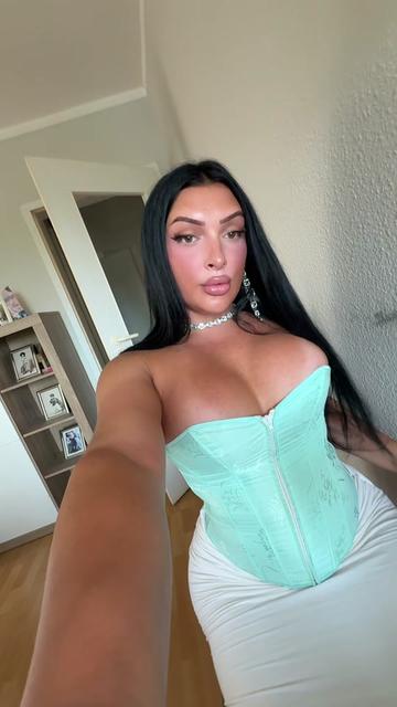 @Aliana
