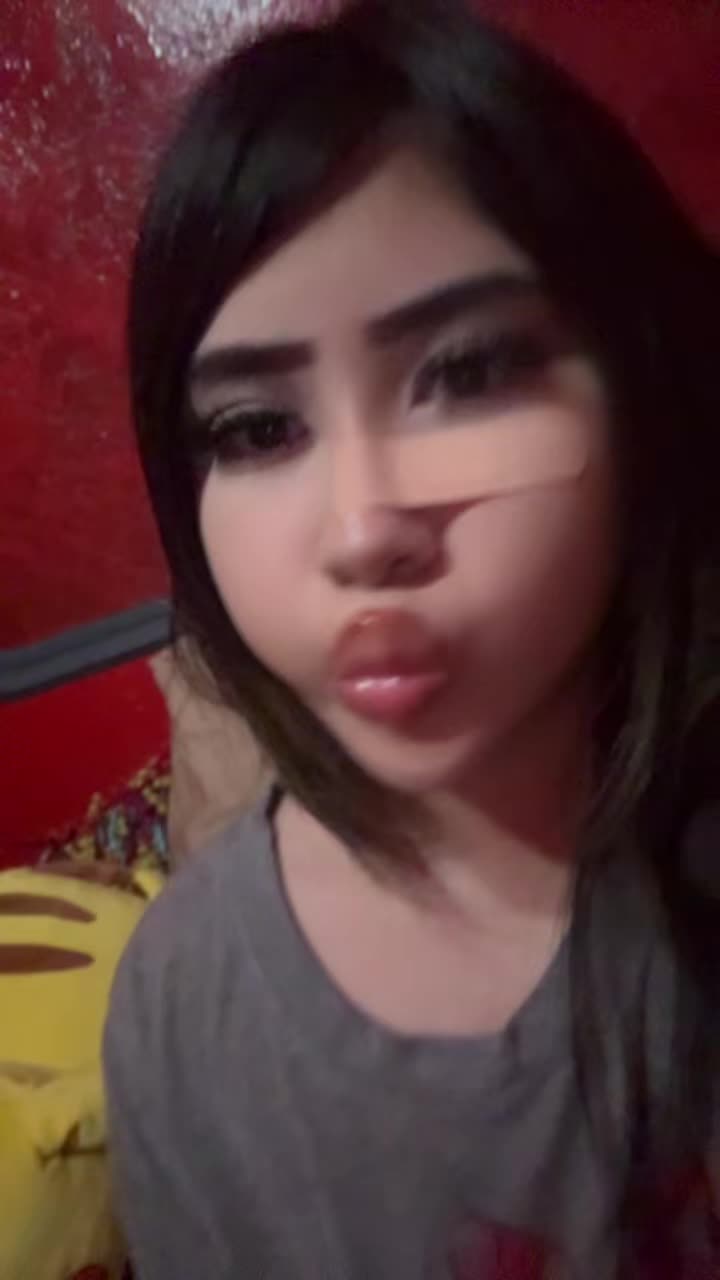 @>,..,<