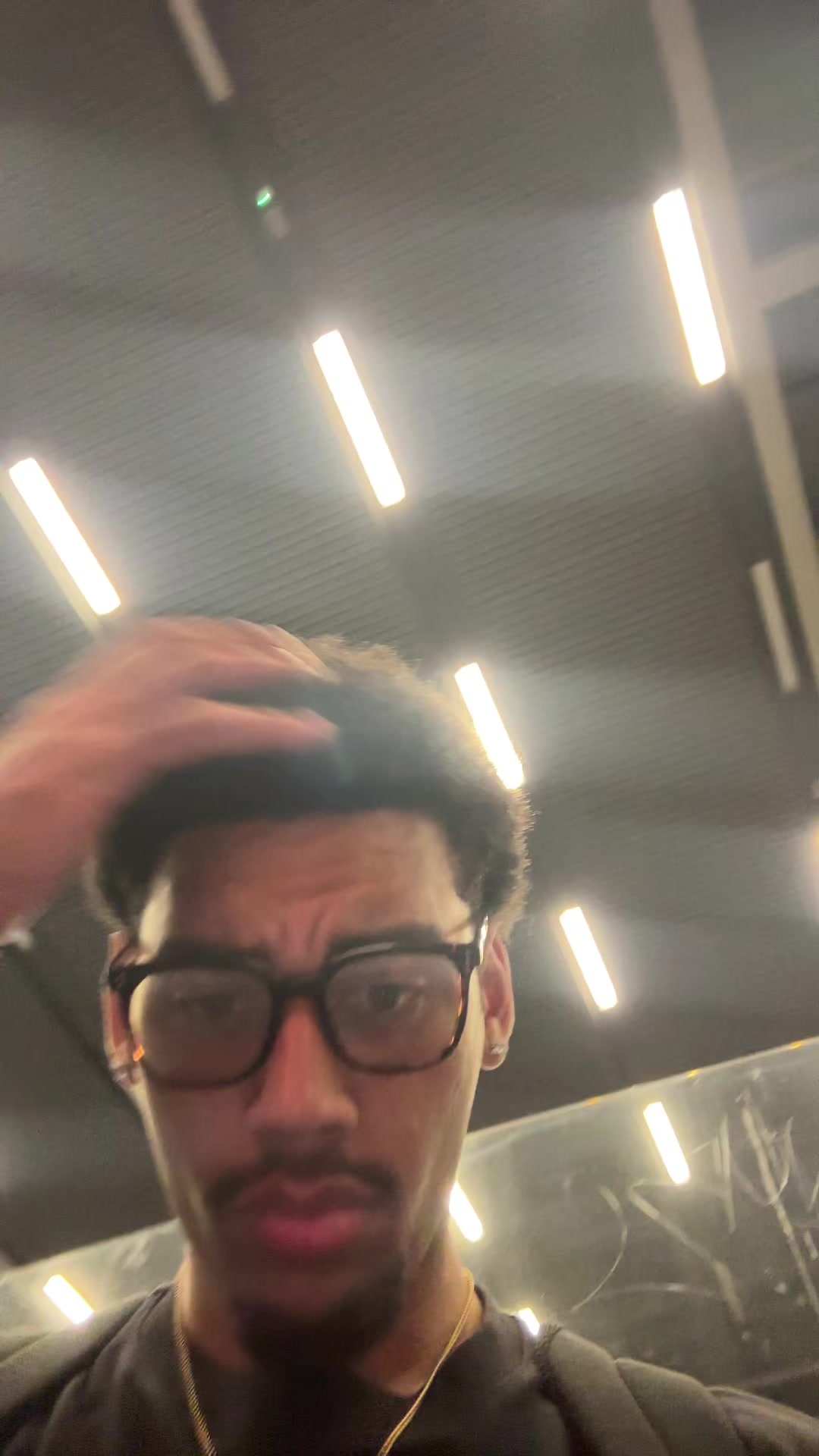 @aisakee
