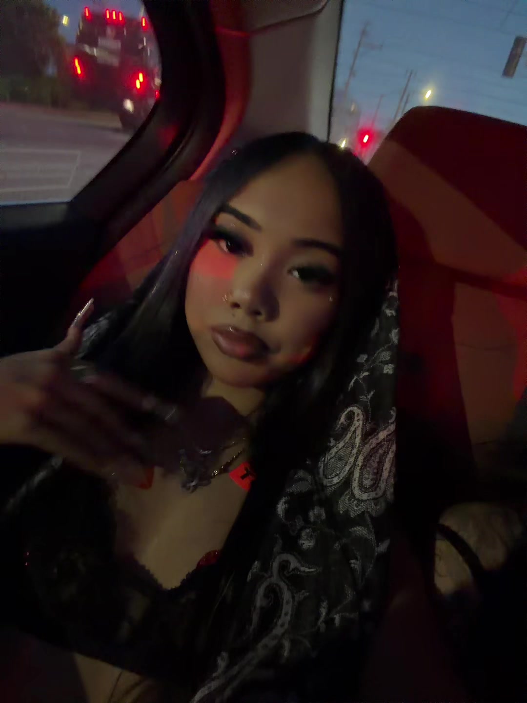 @aj 🧎🏻♀️