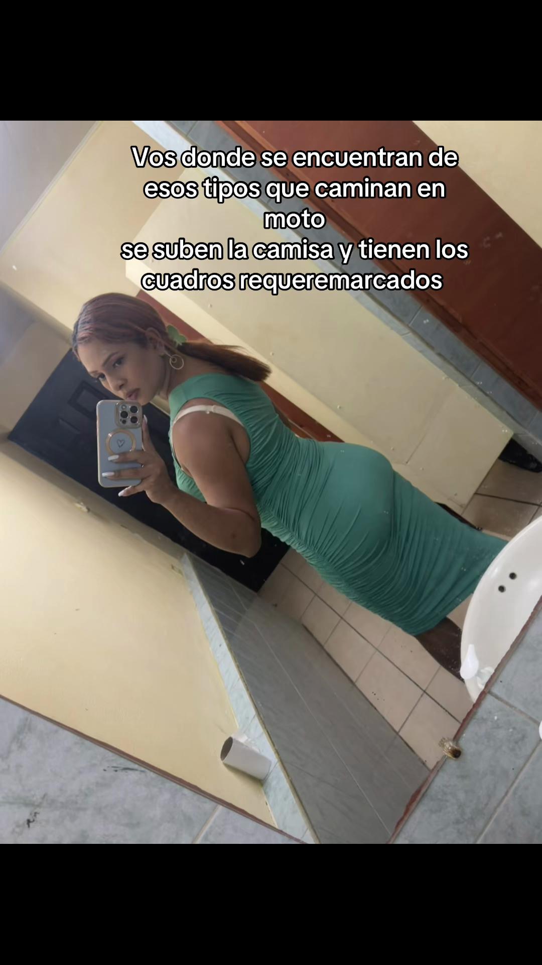 @Bella Brith 🏳️&zwj;⚧️