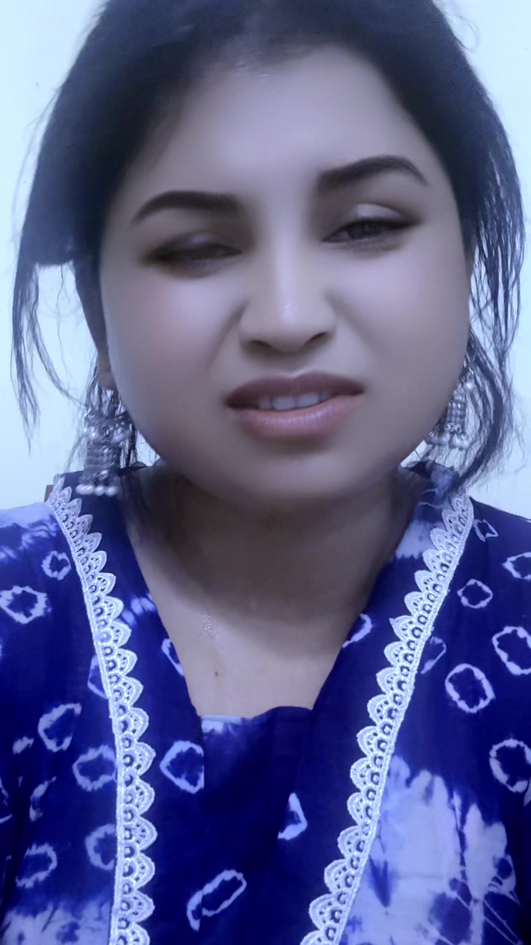 @Sharmin Shila cream apađ