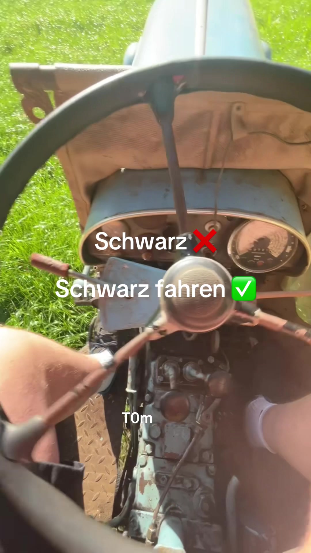 @t0m