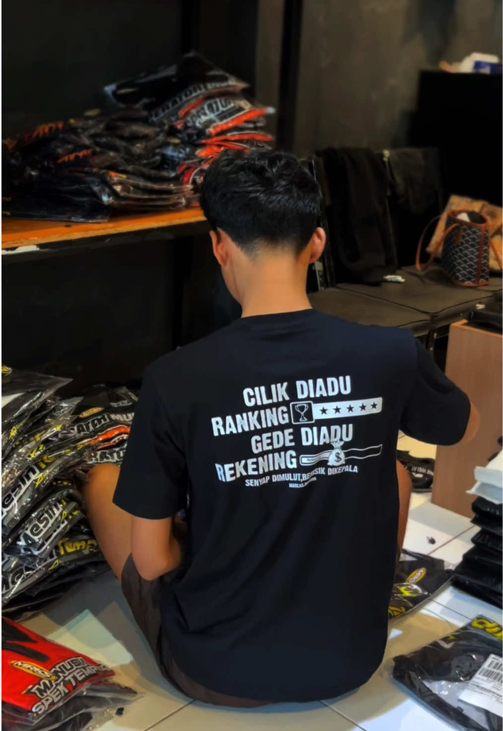 @Markaskaos.id