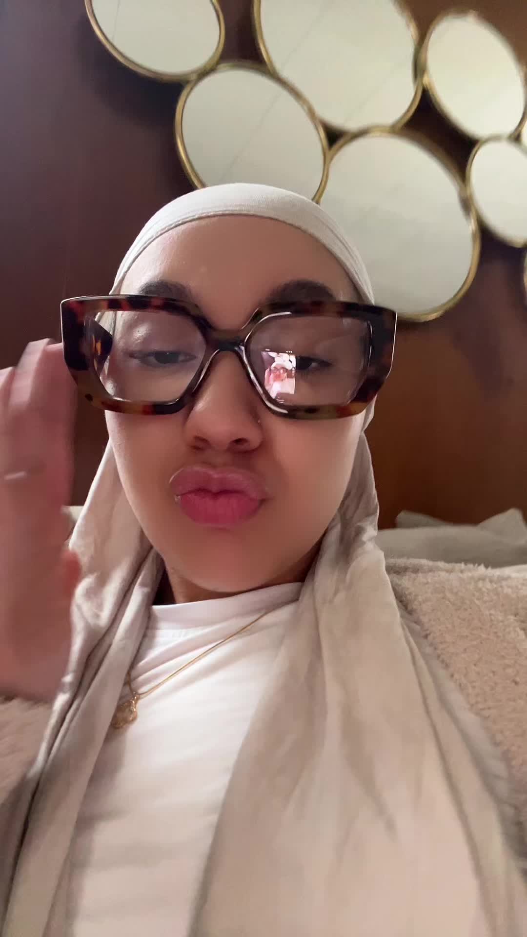 @ashaunakay🦋