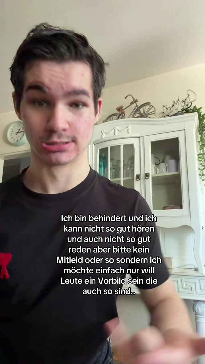 @???