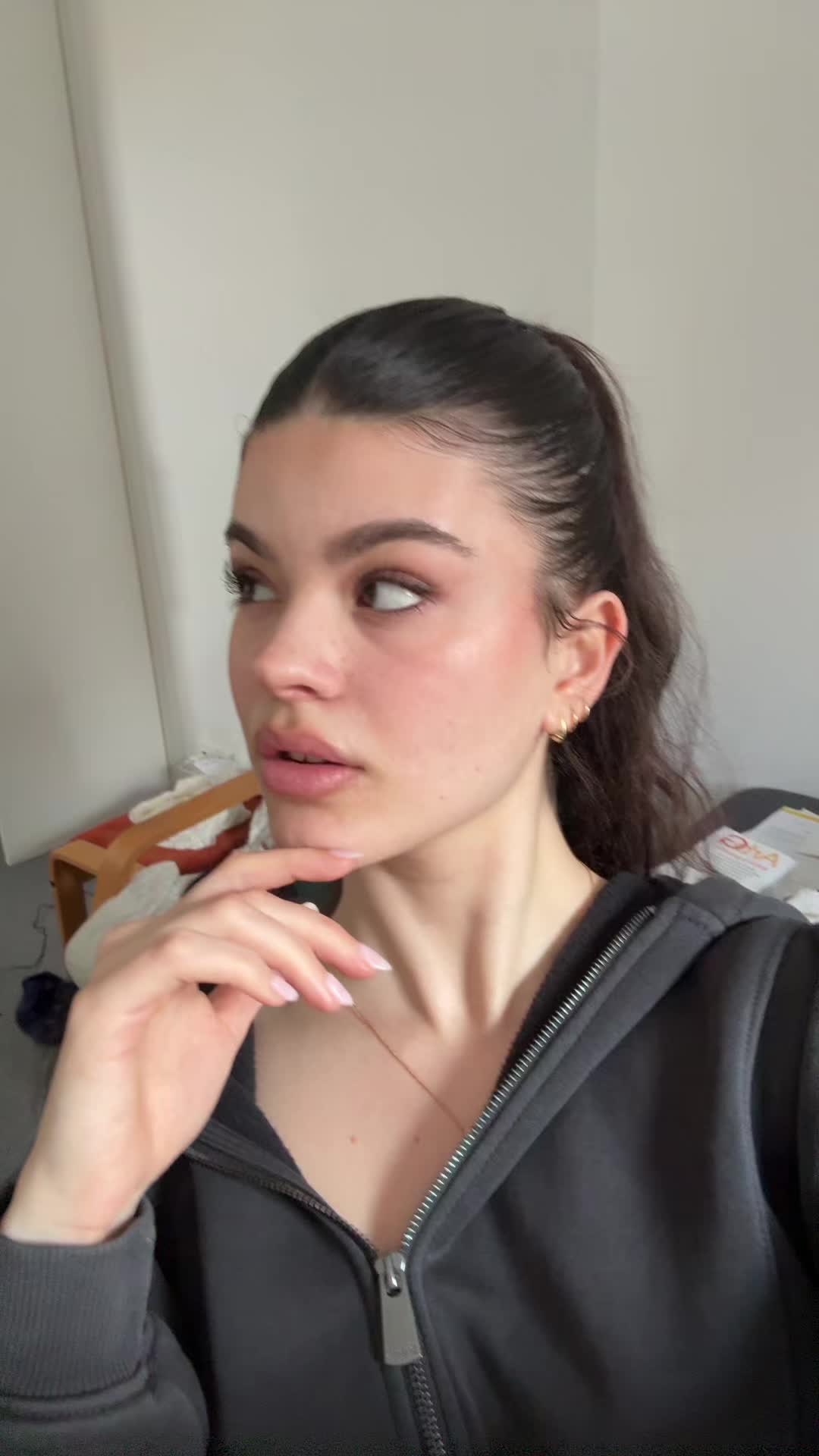 @antonia