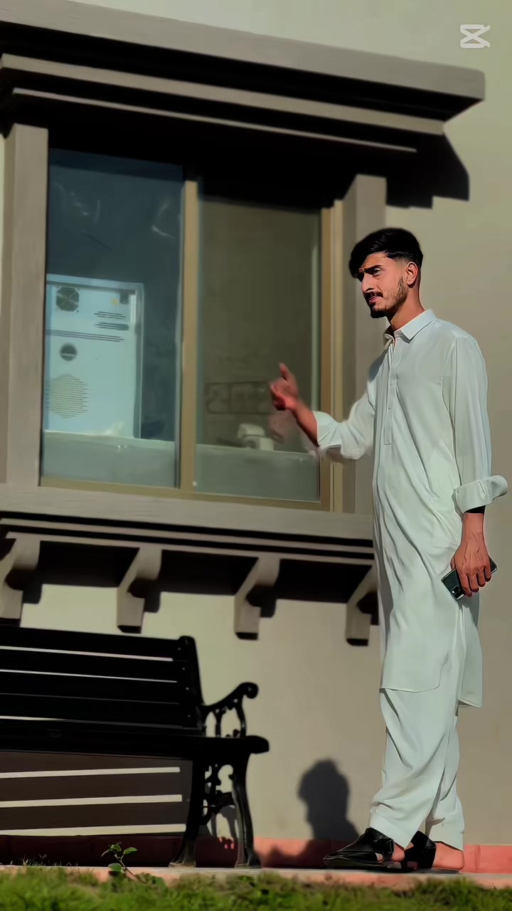 @️