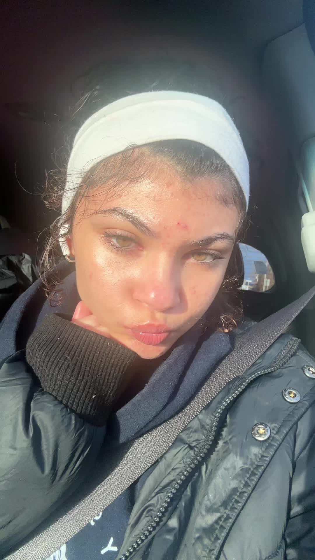 @️