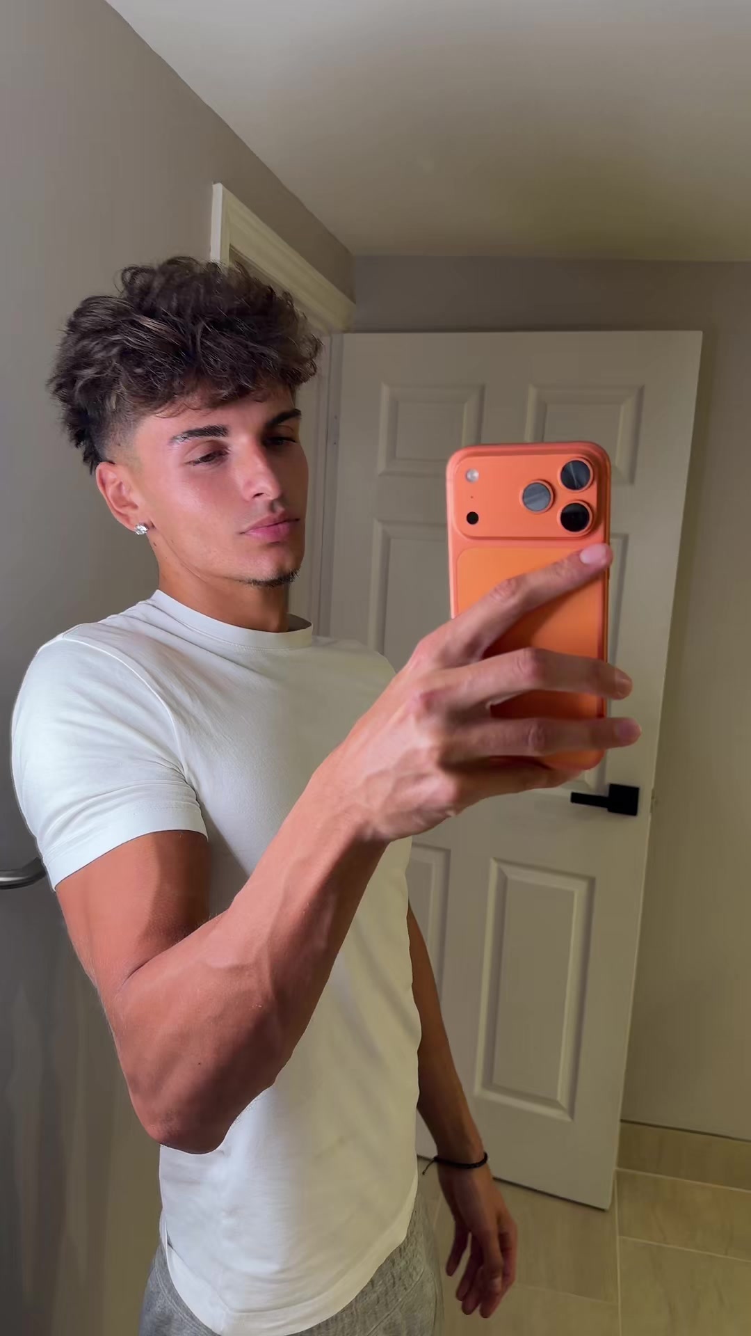 @chris.nikoo
