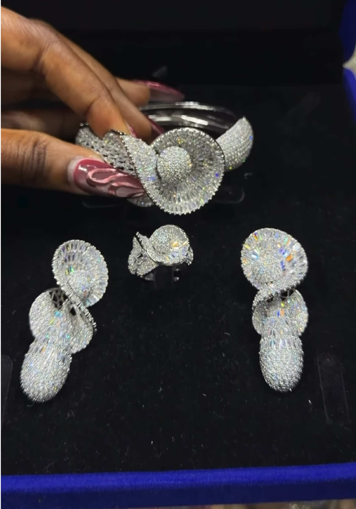 @Bridal Boutique Acessoires