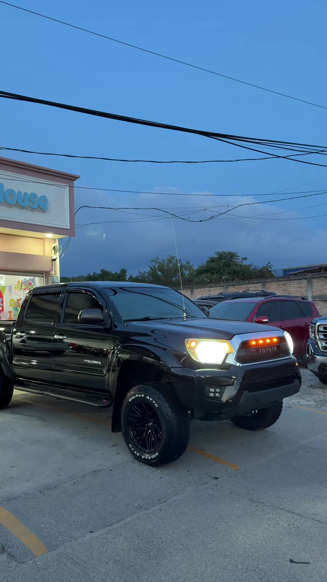 @Josue García