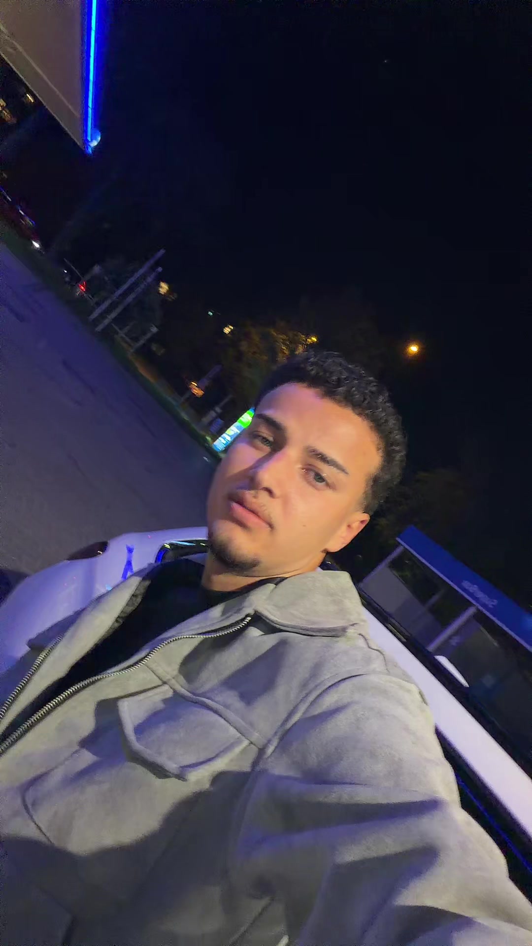 @M