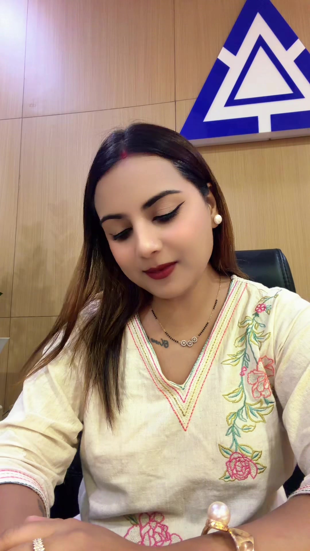 @Manisha😇