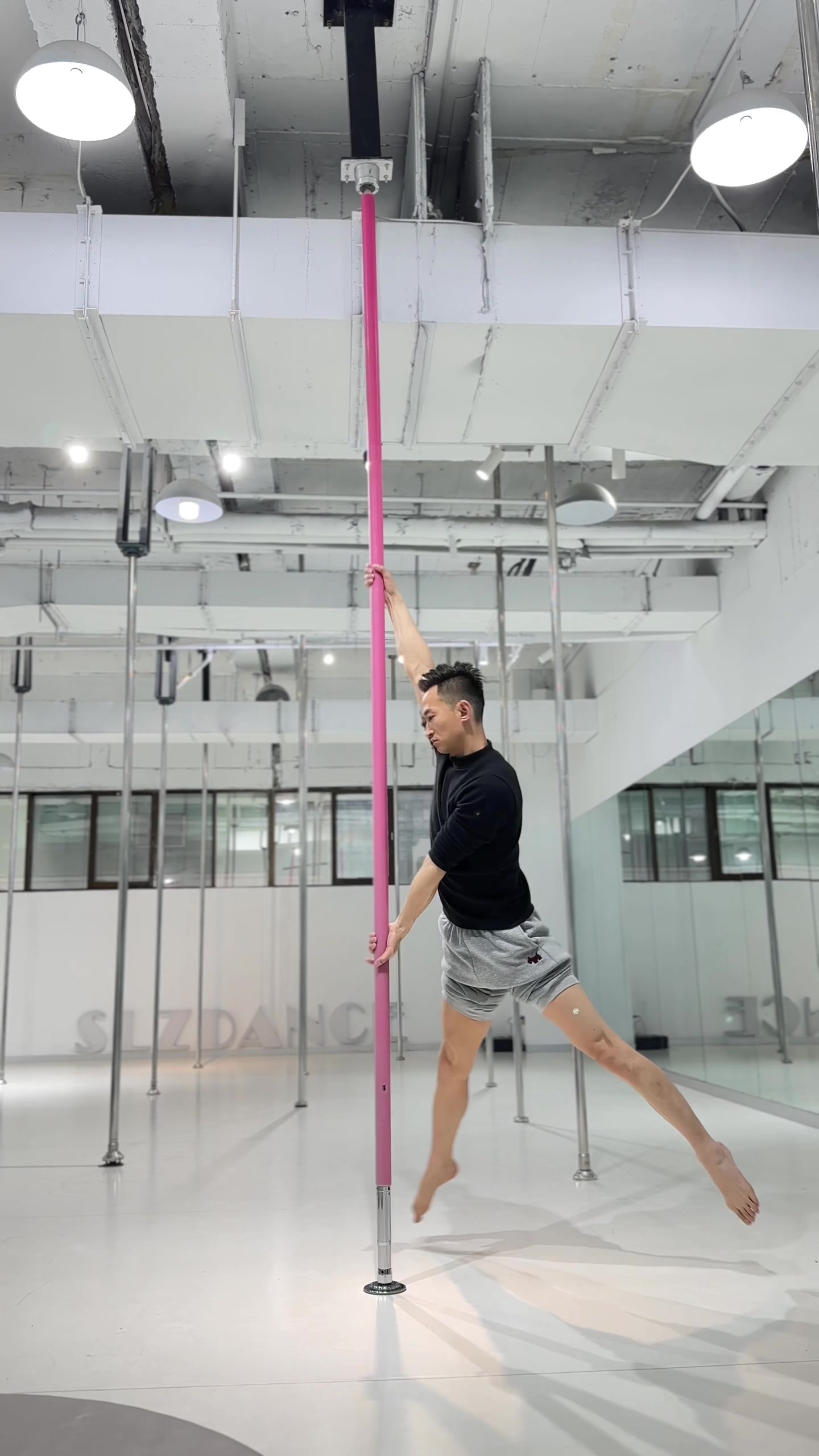 @poledance520