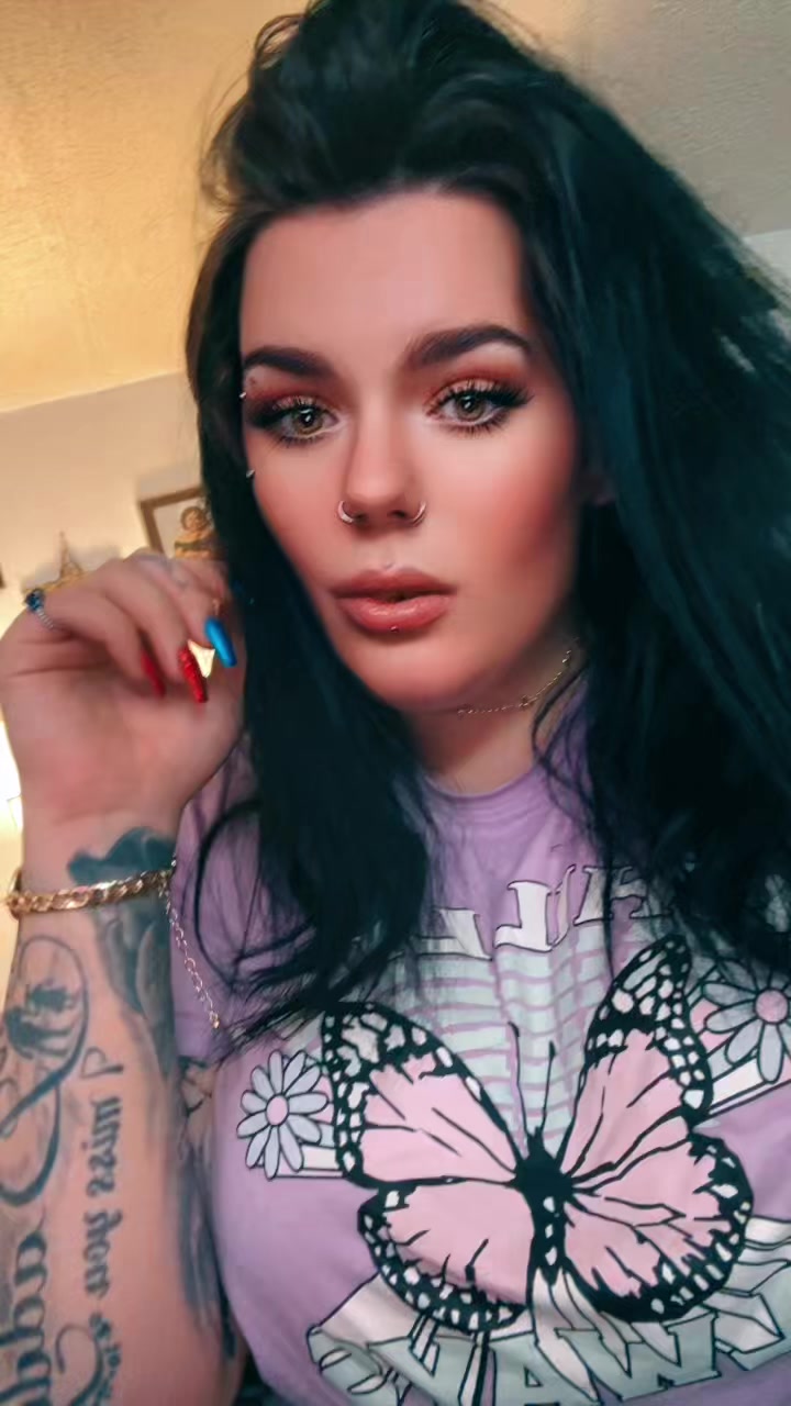 @Dom🦋