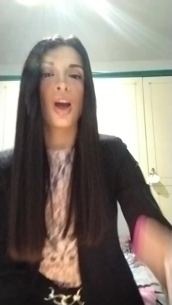 @lucycellamare945