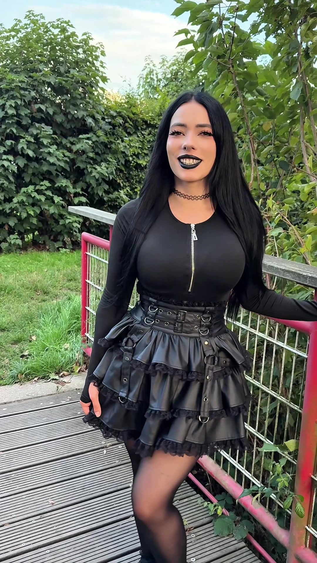 @insta: shadowxserene