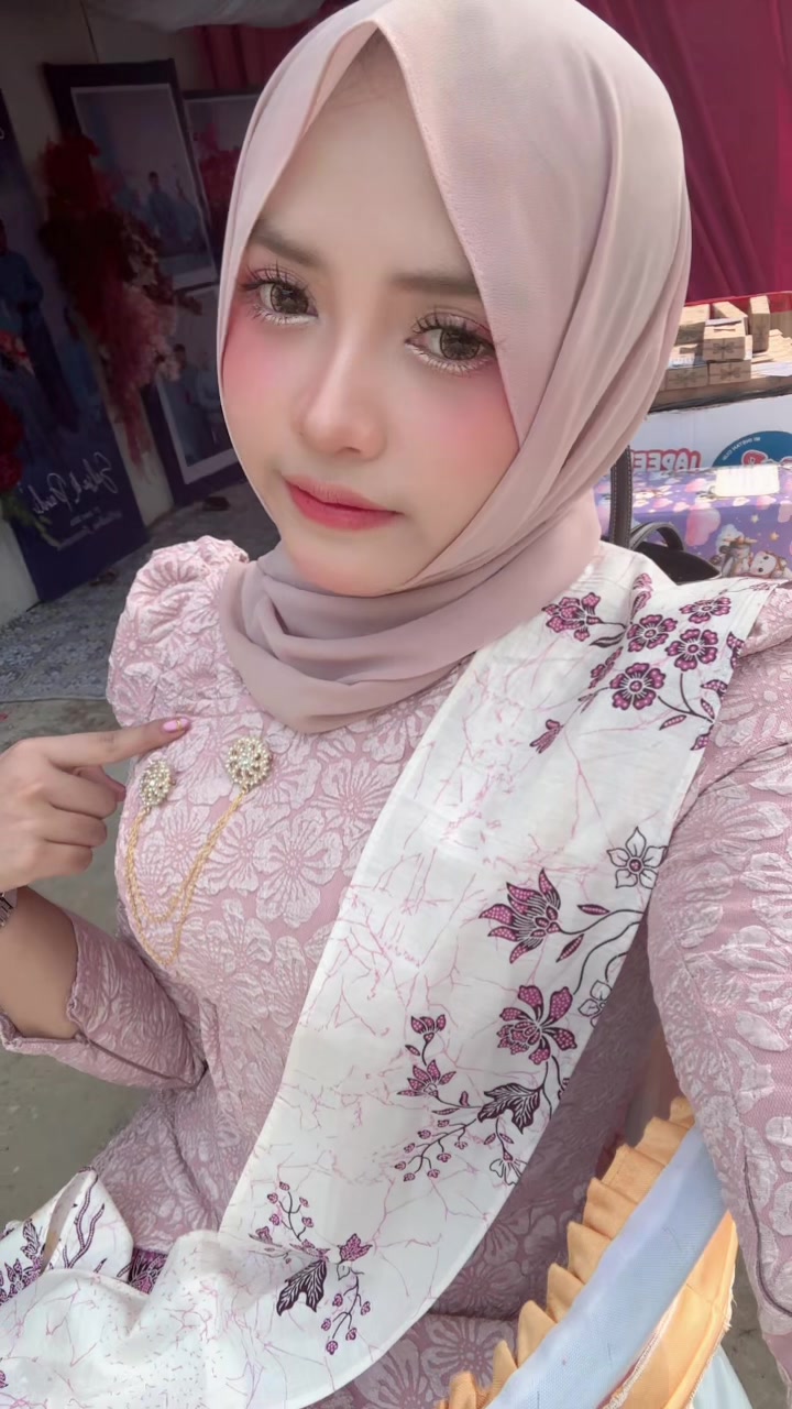@cintaaaa