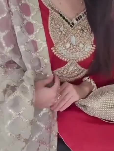 @Cute pathani