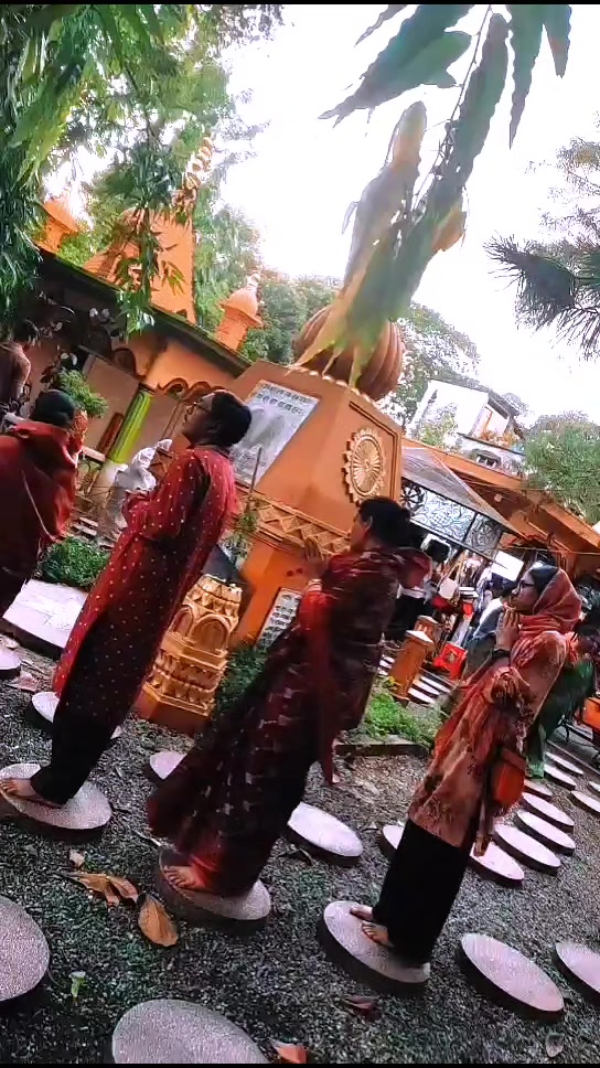 @puja🧏♀️