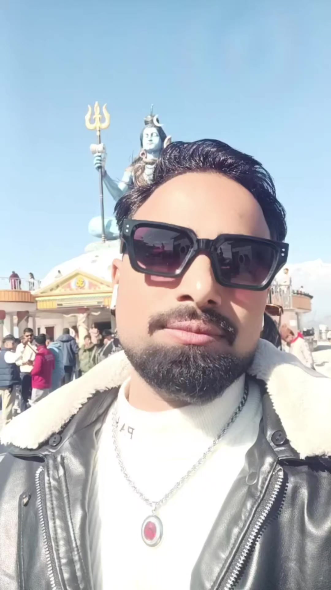 @HandsomeHunk (VK18)