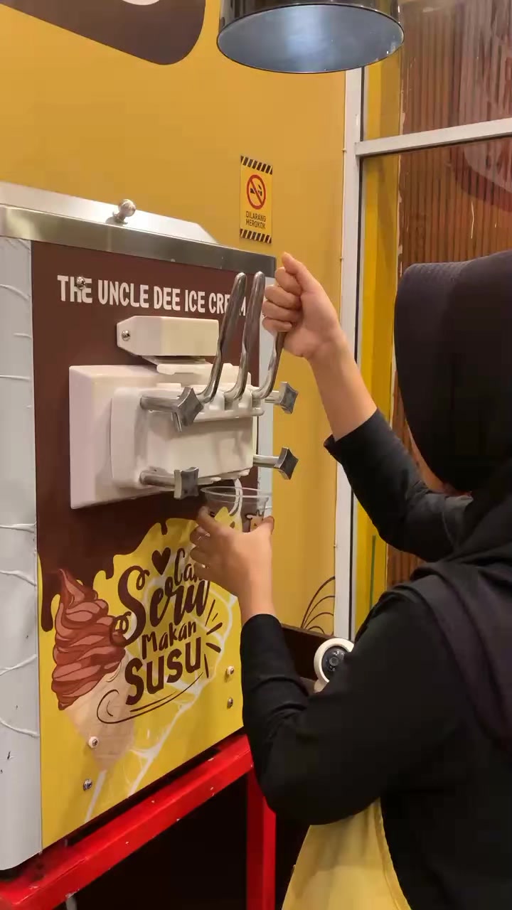 @UNCLE DEE