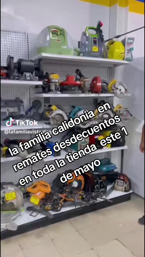 @La Familia Casa de Empe&ntilde;o 🇵🇦
