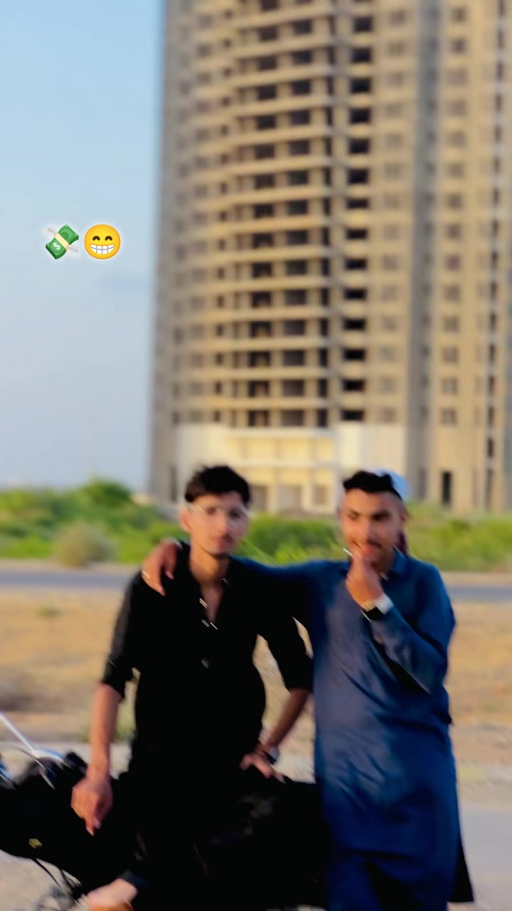 @𝗞𝗵𝗮𝗻𝘇𝗮𝗗𝗮 {𝗛𝗸}👑💸