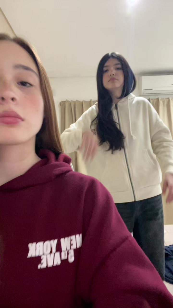 @d3lf1na
