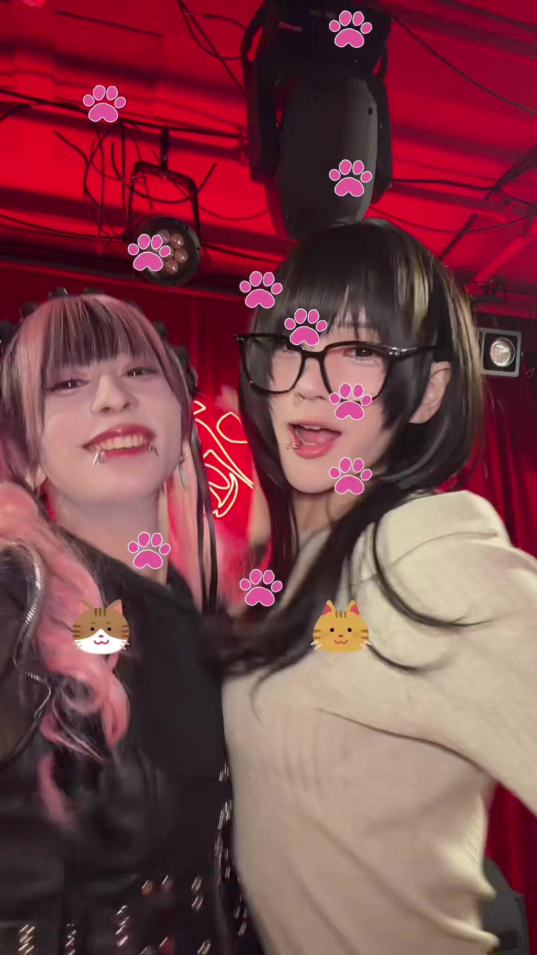 @スウ