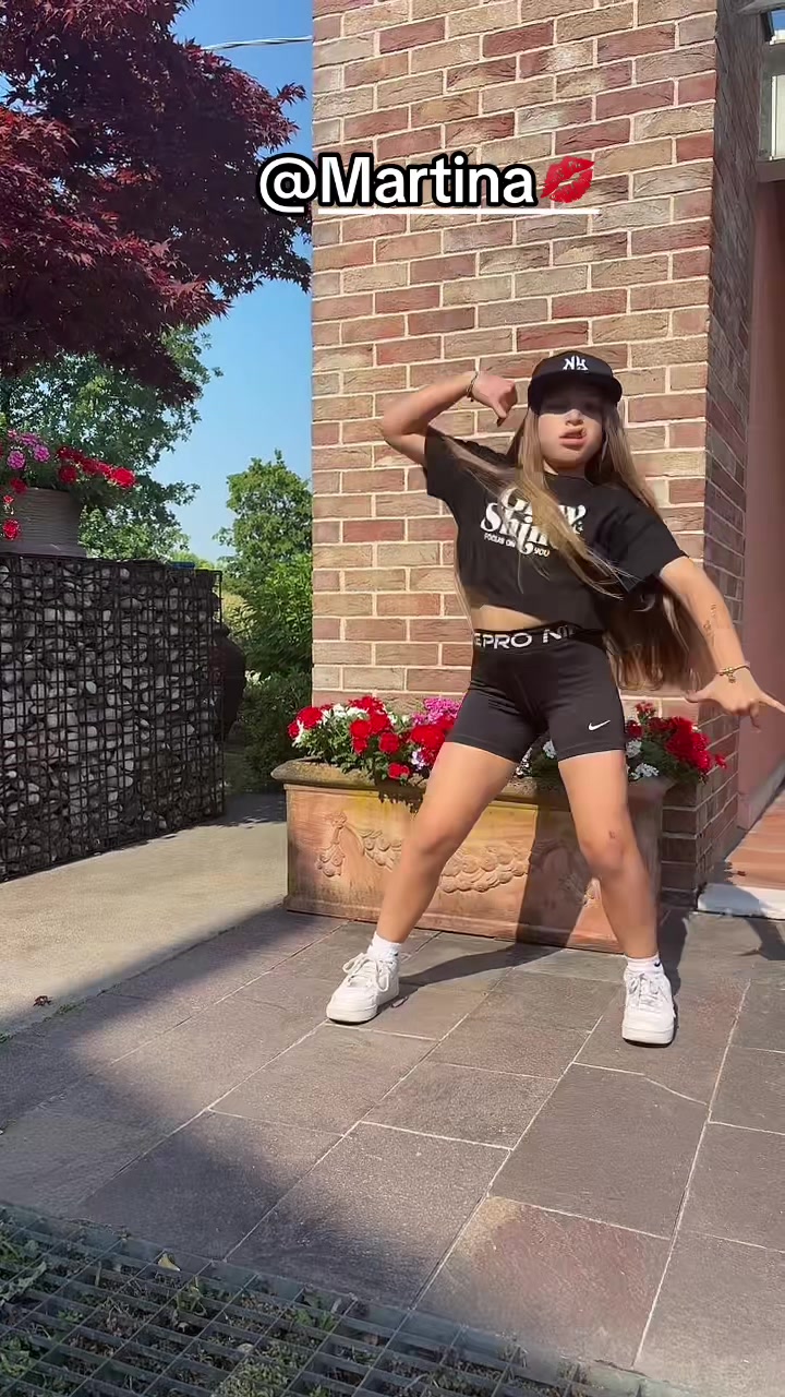 @_CeleVibes_
