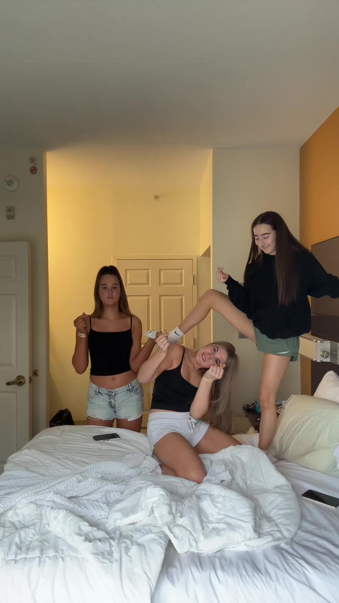 @Eva