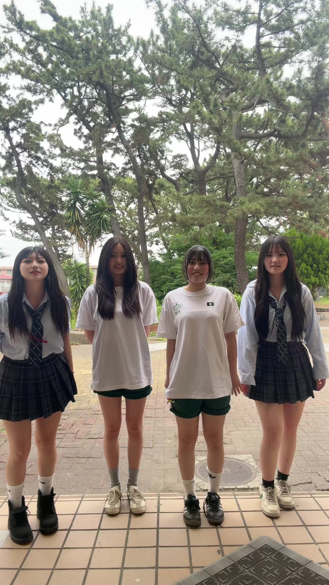 @せりな