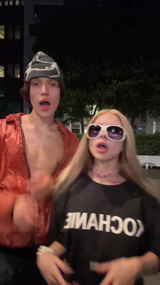 @^^