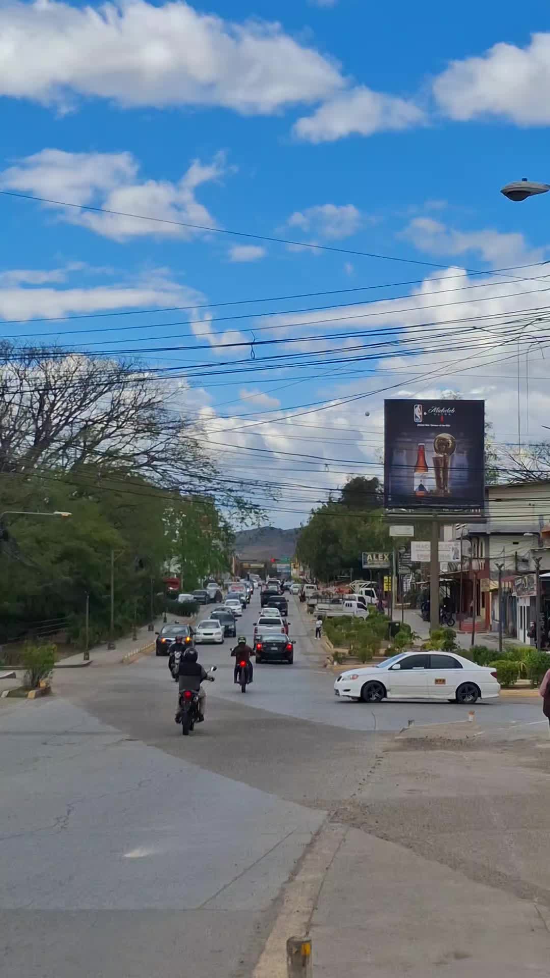 @Tato López