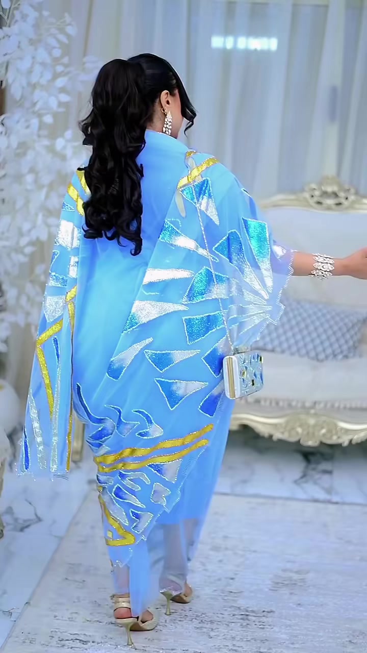 @المصممة زينب أبو شام "قرمصيص"