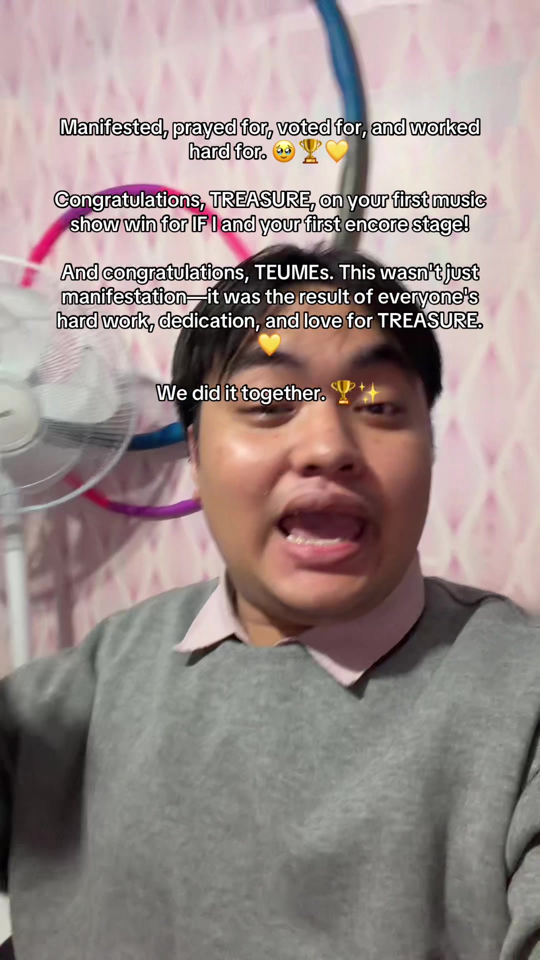 @rawr reacts 💖